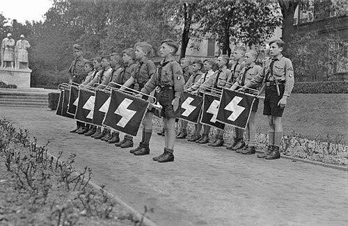 Fanfarenkorps des Jungvolkes in Worms 1933